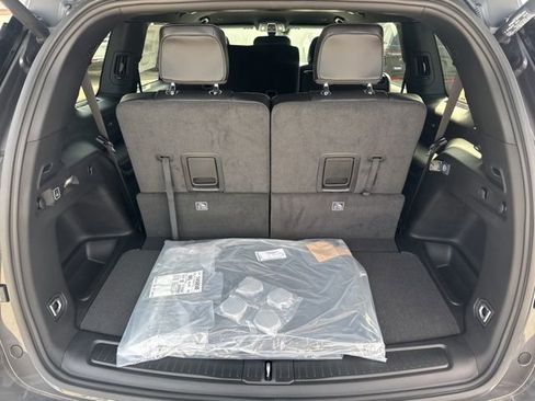 New 2026 Jeep Grand Cherokee L Laredo image 7