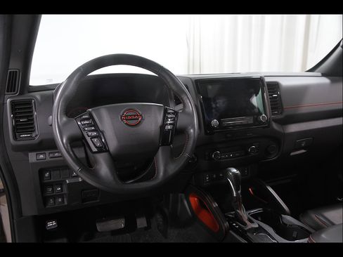 Used 2023 Nissan Frontier PRO-4X w/ Pro-4X Premium Package AWD/4WD image 6