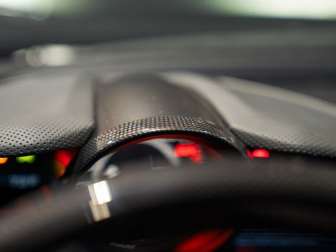 Used 2018 Ferrari 812 Superfast RWD image 42