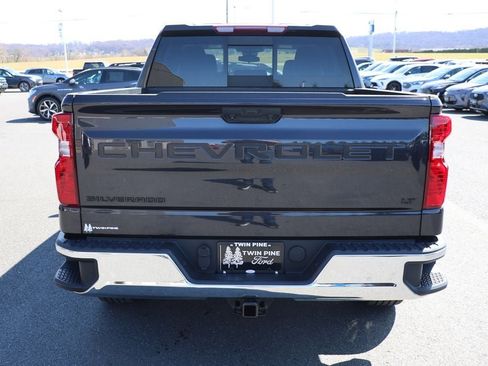 Used 2023 Chevrolet Silverado 1500 LT w/ Convenience Package II AWD/4WD image 6