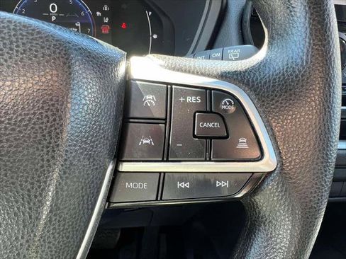 Certified 2025 Toyota Grand Highlander LE image 22