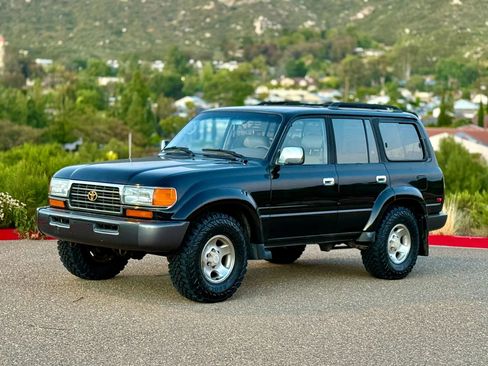 Used 1996 Toyota Land Cruiser AWD/4WD image 1