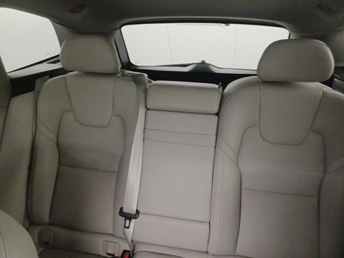 Used 2018 Volvo XC60 T6 Inscription w/ Luxury Seat Package AWD/4WD image 31