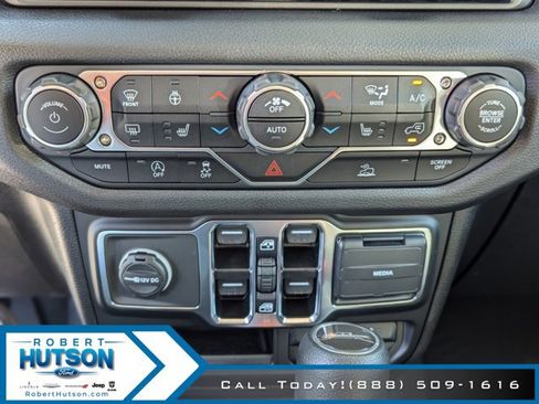 New 2024 Jeep Gladiator Sport AWD/4WD image 22
