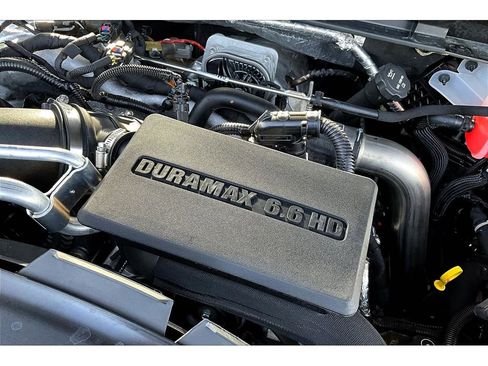 Used 2024 GMC Sierra 2500 AT4 w/ AT4 Premium Plus Package image 32