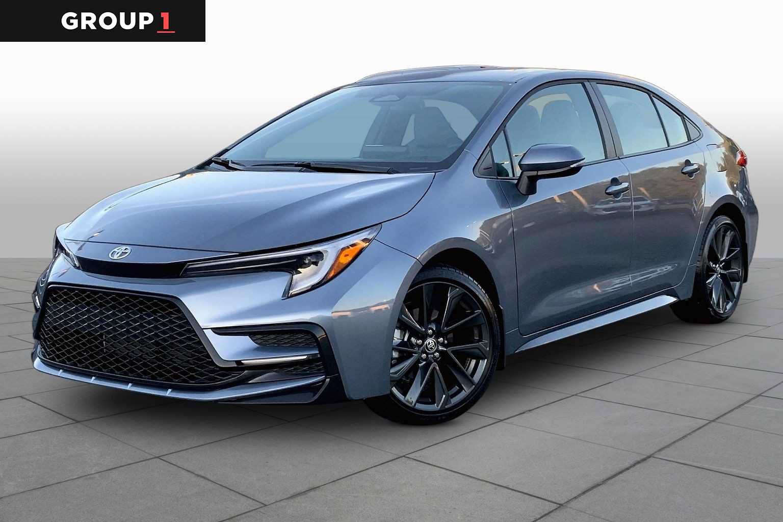 Used 2026 Toyota Corolla SE FWD image 1
