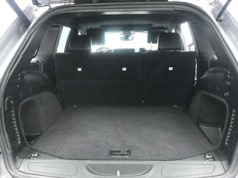 Used 2020 Jeep Grand Cherokee Limited AWD/4WD image 17