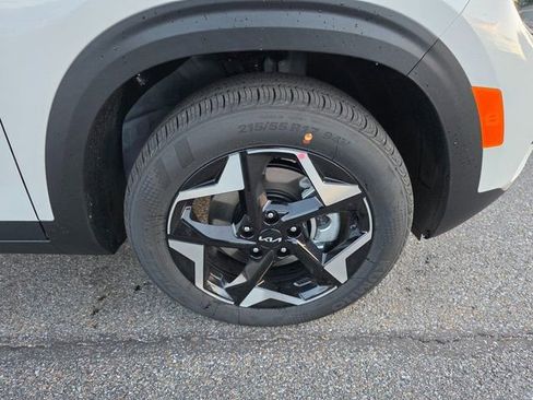 New 2026 Kia Seltos S AWD/4WD image 11