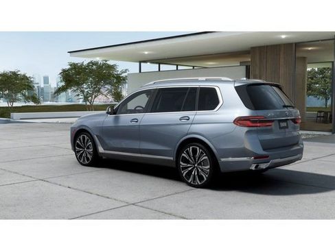 New 2027 BMW X7 xDrive40i AWD/4WD image 2