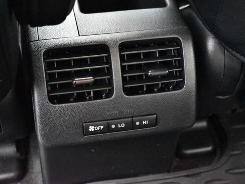 Used 2009 MAZDA MAZDA5 Sport FWD image 22