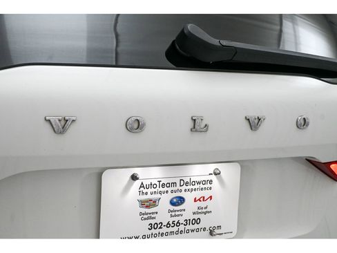 Used 2018 Volvo XC60 T6 Momentum w/ Vision Package image 58