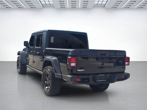 Used 2023 Jeep Gladiator Willys image 5