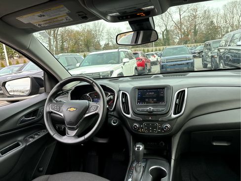 Used 2020 Chevrolet Equinox LT image 29