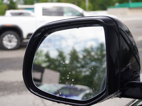 Used 2024 Land Rover Range Rover Long Wheelbase Autobiography image 55