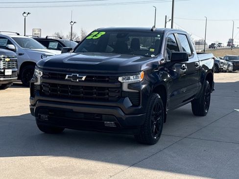 Used 2023 Chevrolet Silverado 1500 RST w/ Z71 Off-Road Package image 13