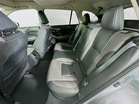 Certified 2025 Subaru Outback Onyx Edition image 32