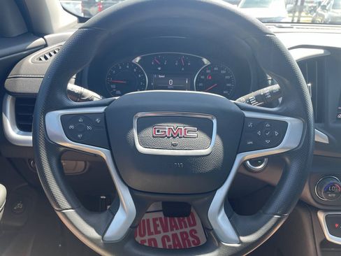 Used 2024 GMC Terrain SLE w/ Driver Convenience Package AWD/4WD image 16