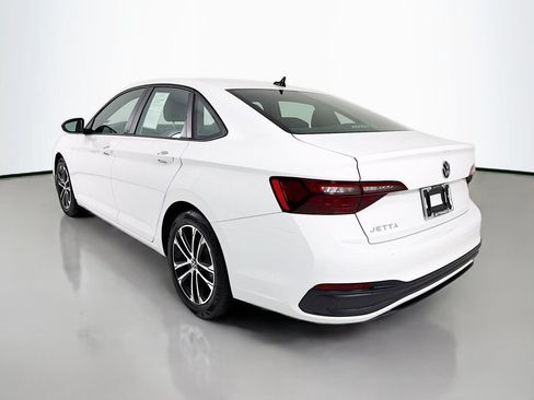 Used 2023 Volkswagen Jetta Sport FWD image 5