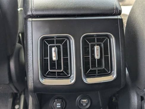 Used 2022 Kia Sorento LX FWD image 15