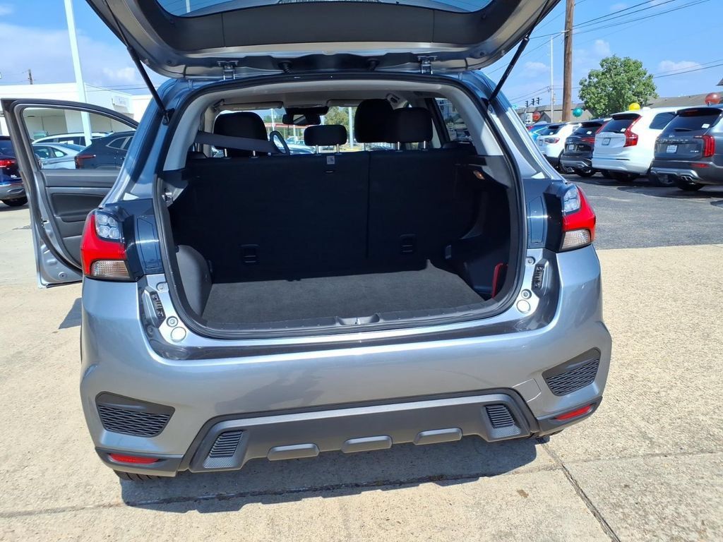 Used 2024 Mitsubishi Outlander Sport ES AWD/4WD image 18