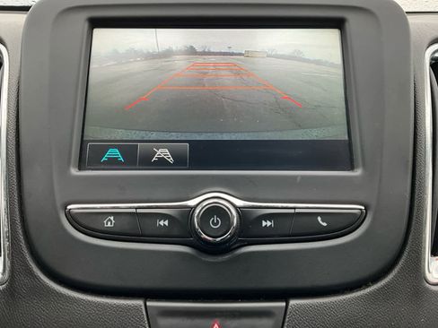 Used 2016 Chevrolet Malibu LT image 18