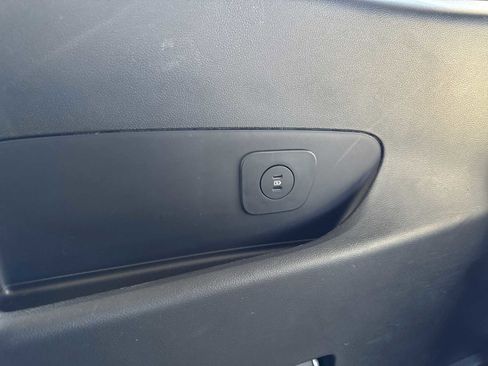 Used 2025 Ford Explorer Platinum w/ LUX Leather Package image 40