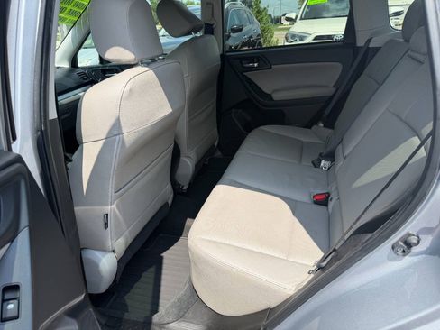 Used 2015 Subaru Forester 2.5i Limited w/ Popular Package #2 AWD/4WD image 11