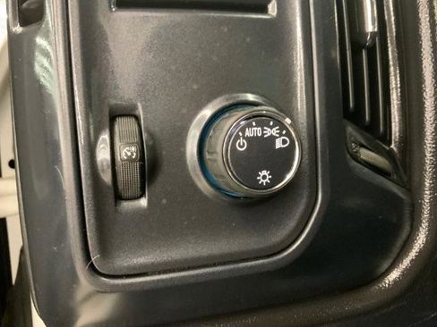 Used 2017 Chevrolet Silverado 1500 W/T AWD/4WD image 23