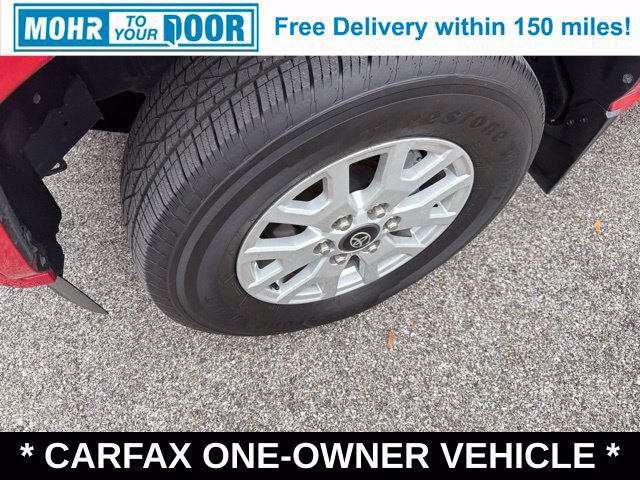 Used 2024 Toyota Tacoma SR5 AWD/4WD image 11
