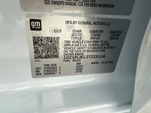 Used 2026 Chevrolet Silverado 1500 High Country AWD/4WD image 33