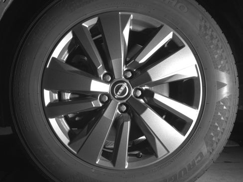 Used 2025 Nissan Pathfinder SV AWD/4WD image 12