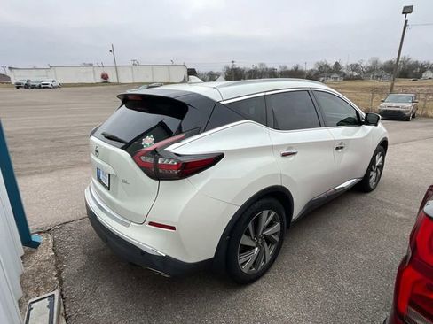 Used 2020 Nissan Murano SL w/ Moonroof Package image 3