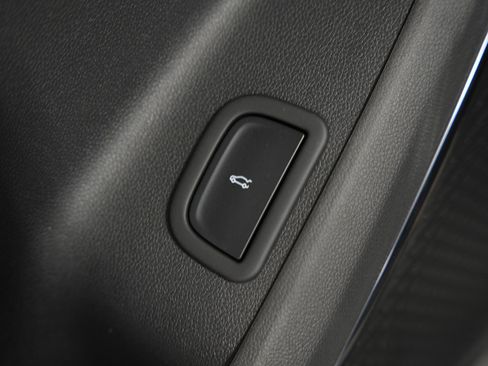 New 2026 GMC Acadia AT4 w/ Luxury Package image 26