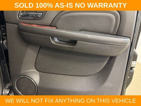 Used 2014 Cadillac Escalade ESV Premium AWD/4WD image 32
