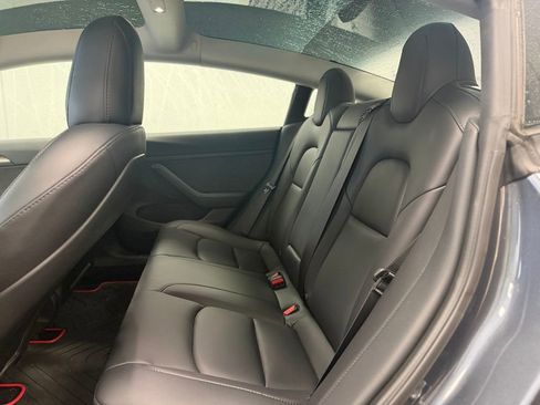 Used 2022 Tesla Model 3 image 10