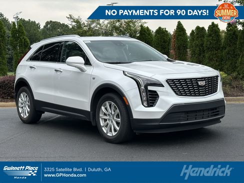 Used 2023 Cadillac XT4 Luxury w/ Cold Weather Package FWD image 1