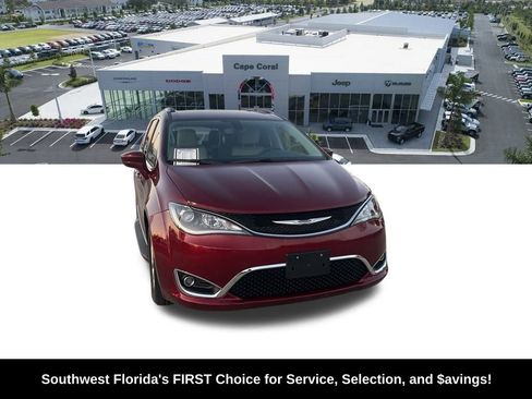 Certified 2020 Chrysler Pacifica Touring-L image 7