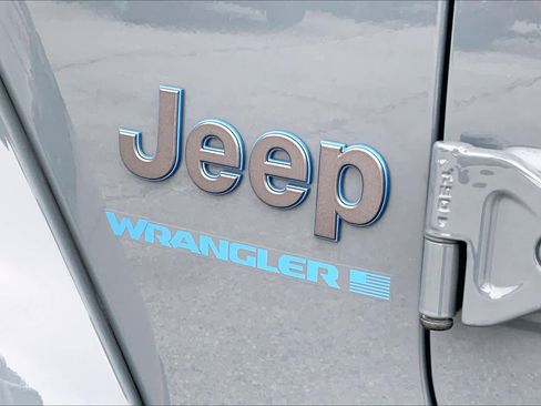 Used 2024 Jeep Wrangler Sport S w/ Convenience Group image 10