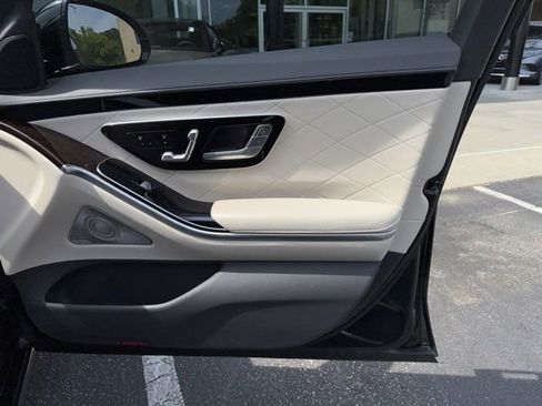 Used 2021 Mercedes-Benz S 580 4MATIC Sedan image 11