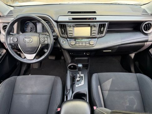 Used 2018 Toyota RAV4 XLE image 38