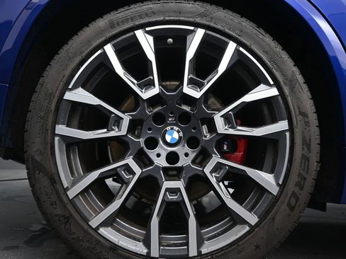 Used 2024 BMW X5 M60i image 9