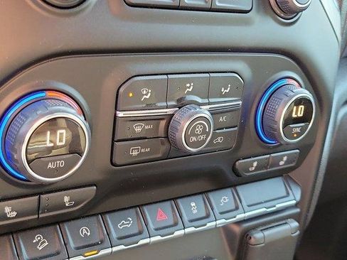 Used 2020 Chevrolet Silverado 1500 RST w/ All-Star Edition image 30