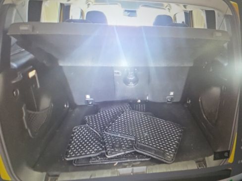 Used 2018 Jeep Renegade Altitude w/ Safety & Security Group AWD/4WD image 12