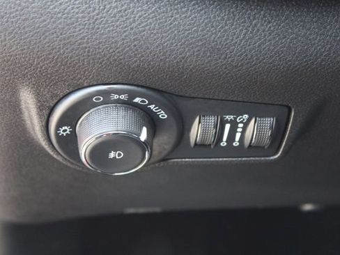 Used 2023 Jeep Compass Altitude image 12