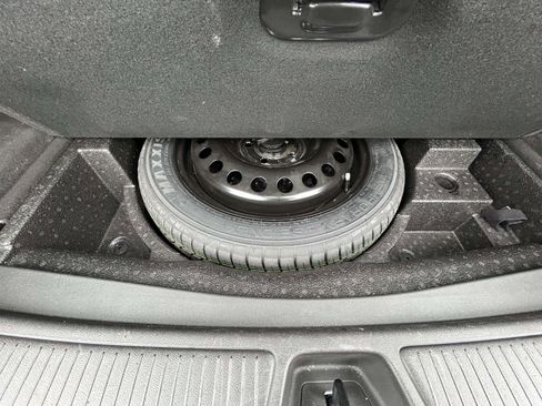 Used 2022 Buick Envision Avenir w/ Technology Package II image 17