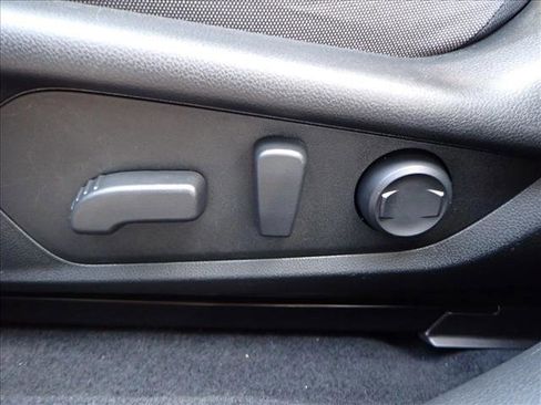 Certified 2024 Subaru Crosstrek 2.0i Premium image 10