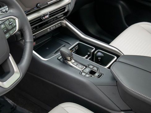 Used 2025 Lexus TX 350 AWD image 11