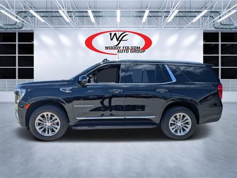 Used 2024 GMC Yukon SLT w/ SLT Luxury Package RWD image 6