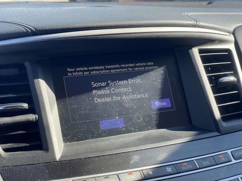 Used 2019 INFINITI QX60 Luxe w/ Essential Package image 29