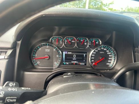 Used 2016 Chevrolet Suburban LT w/ Luxury Package AWD/4WD image 23